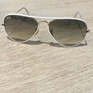Ray Ban Aviators with Case